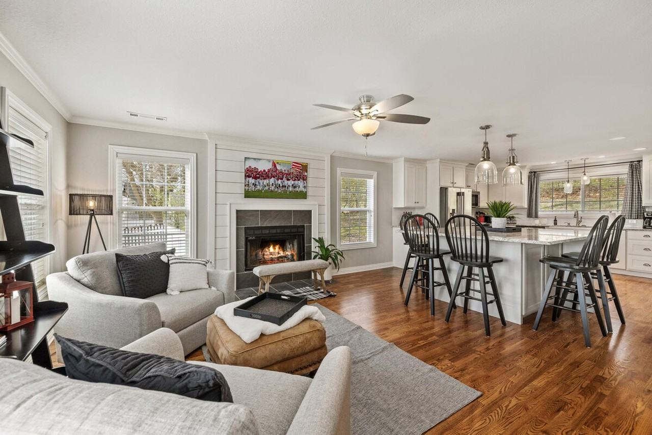 473 N Oliver Ave #1221818P - Photo 4 of 38