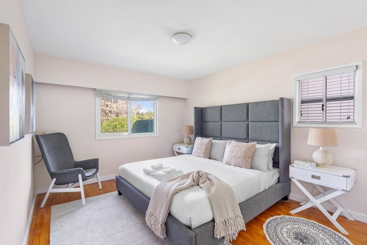 2694 West King Edward Avenue - Photo 6 of 49