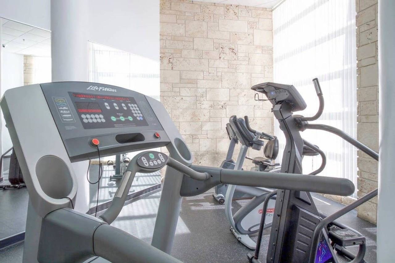 5151 Collins Ave #1227341P - Photo 7 of 28