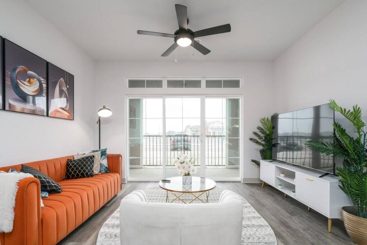 59 Sunrise Way #1228672P - Photo 3 of 20