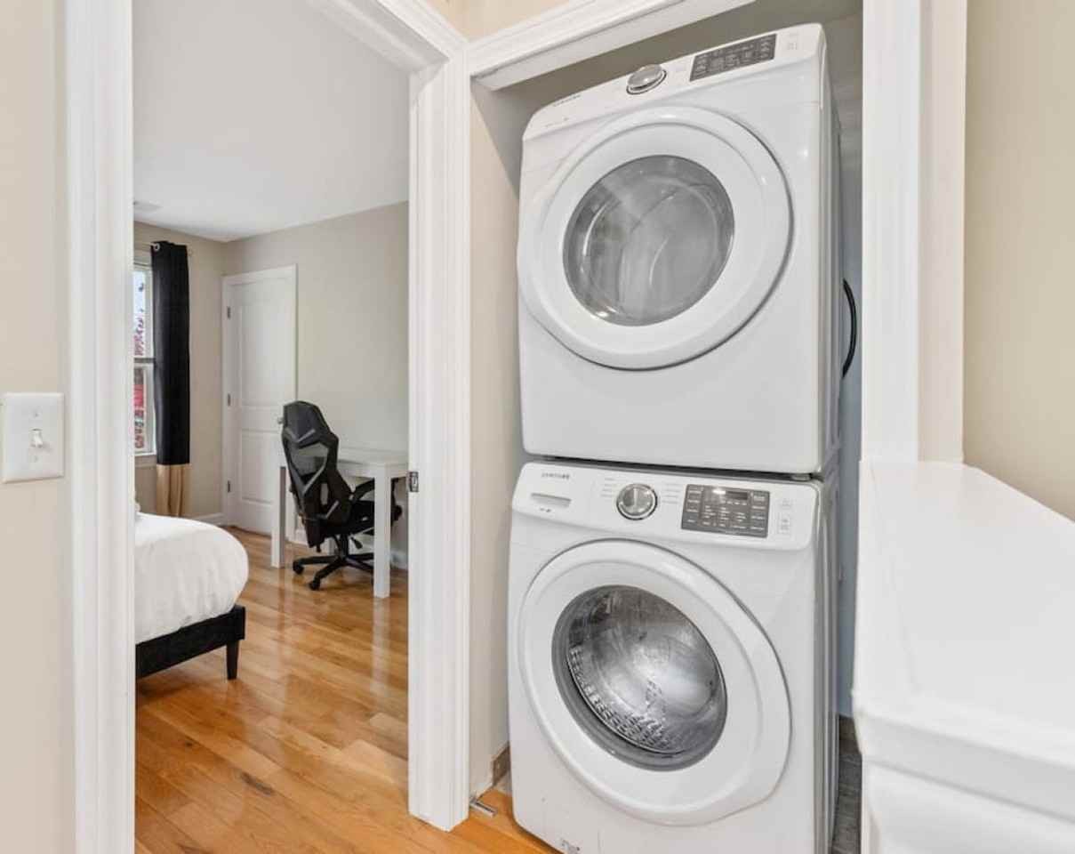 692 E Ferry St #1228681P - Photo 3 of 22