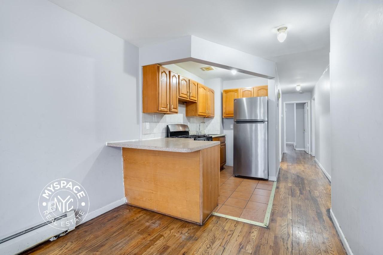 1775 Eastern Pkwy #2 - Photo 3 of 14