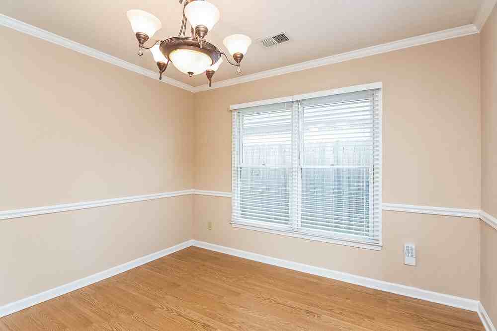 1870 Gilden St - Photo 3 of 15