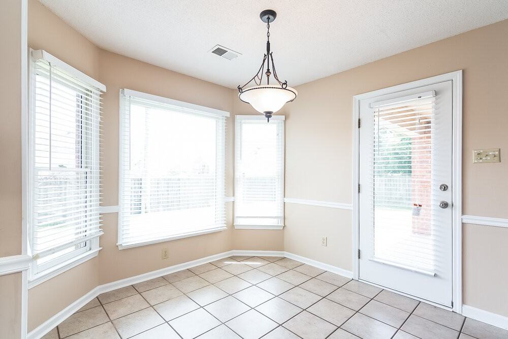 1870 Gilden St - Photo 5 of 15