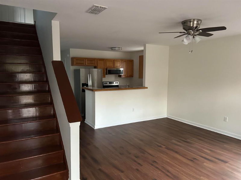 703 Delaware St - Photo 2 of 13