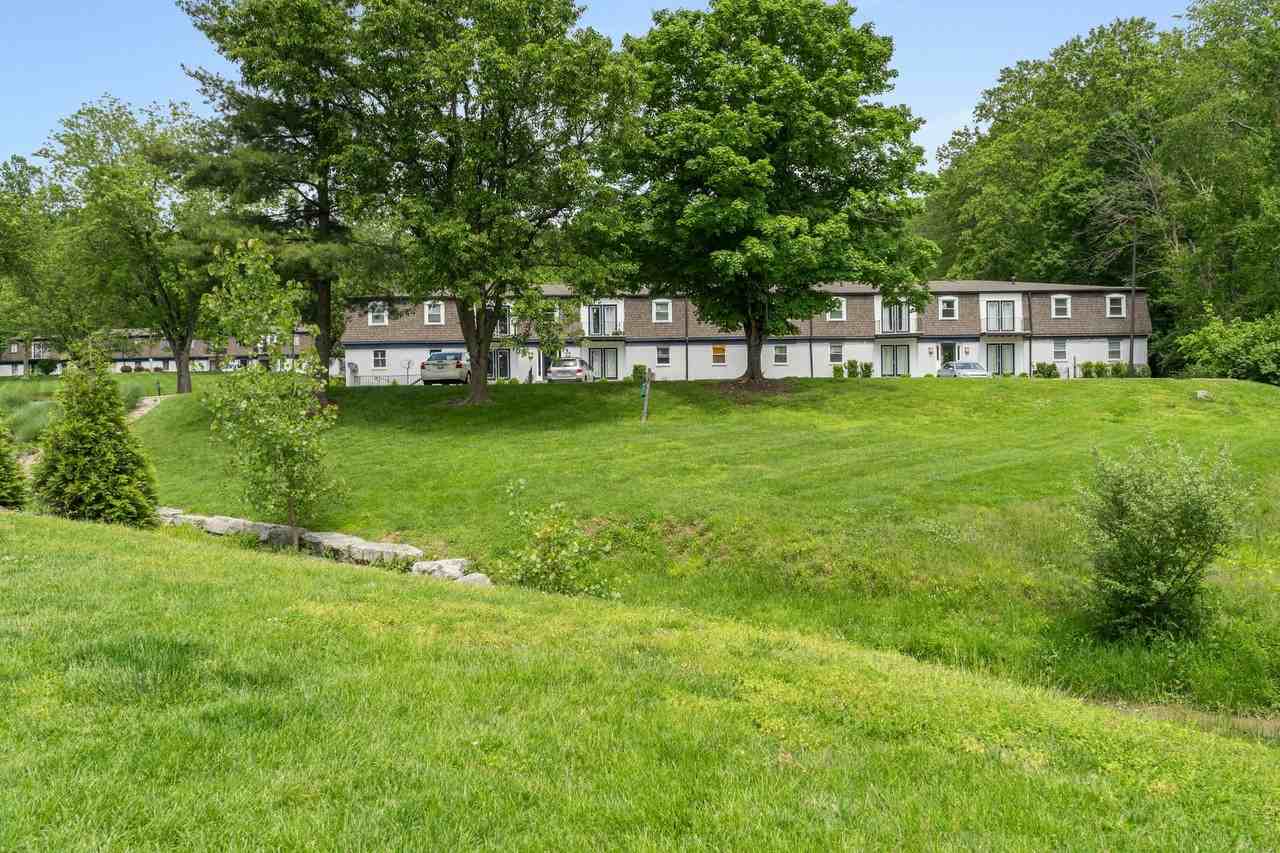 The Oaks at St. Andrews - Photo 3 of 27