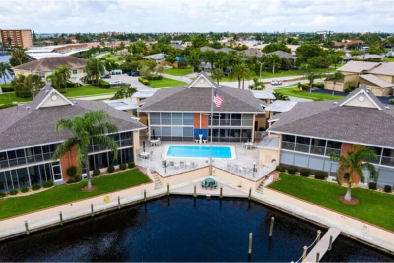 4117 Se 19th Pl #207 - Photo 2 of 38