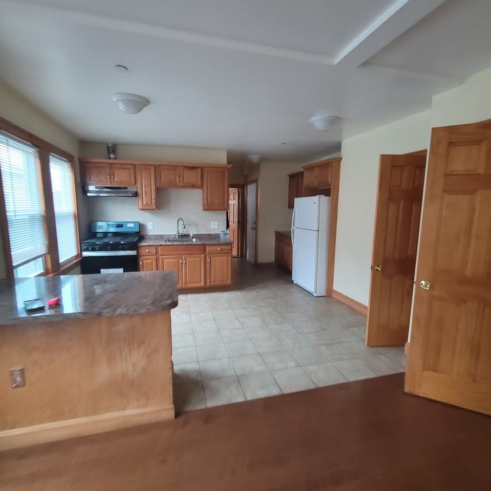 742 River St #6 - Photo 4 of 16