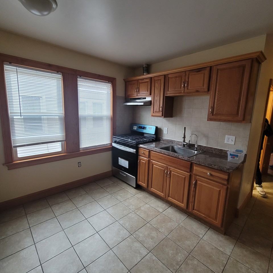 742 River St #6 - Photo 5 of 16