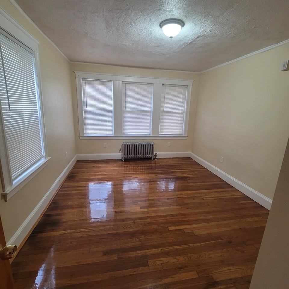 742 River St #6 - Photo 6 of 16