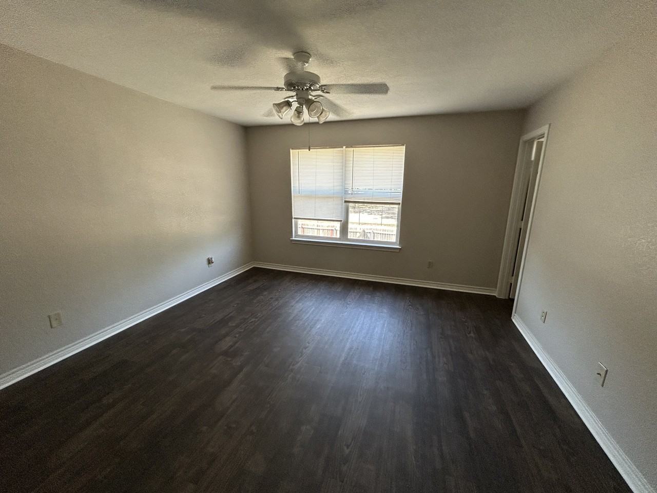 2516 Pascal Ct #A - Photo 4 of 7