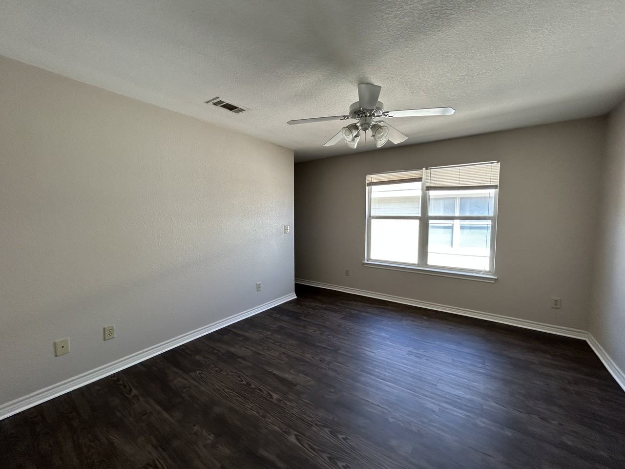 2516 Pascal Ct #A - Photo 5 of 7