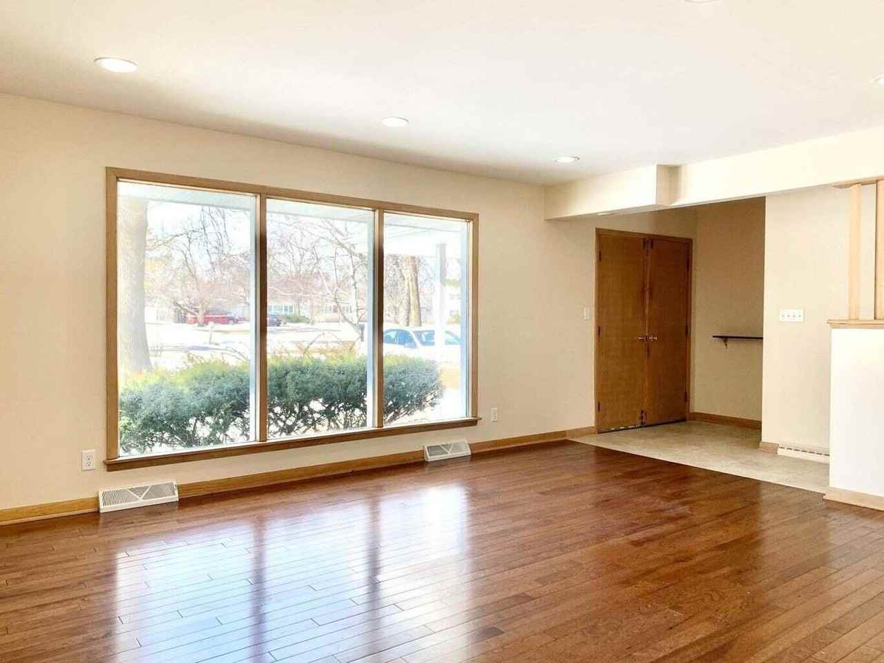 11638 Bobolink Lane - Photo 2 of 18