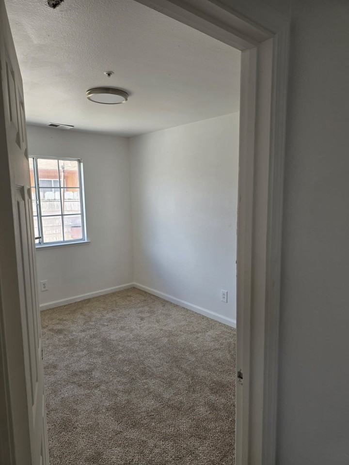 1201 Morris Ave #NA - Photo 3 of 8