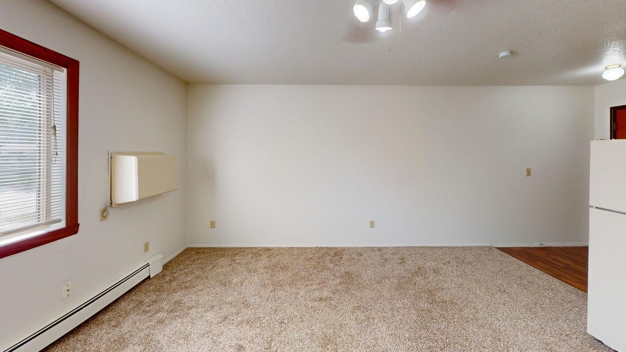 Ivy Gardens - Photo 4 of 6