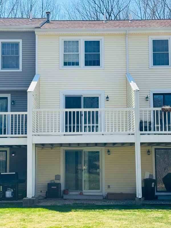 123 Fox Hollow Way - Photo 2 of 13