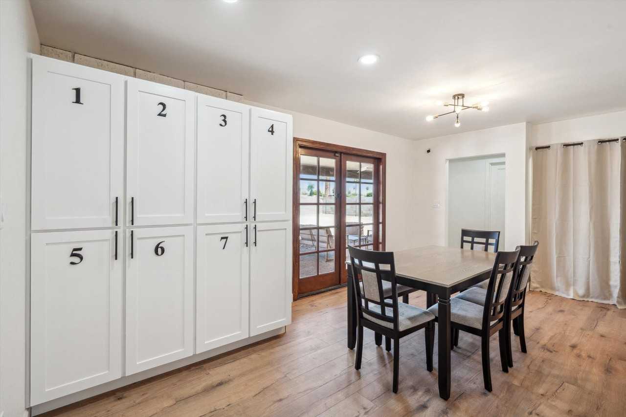 W Paradise Dr - Photo 2 of 11