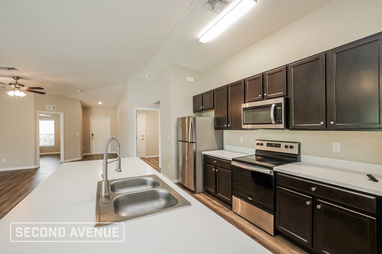 2512 54th St Sw - Photo 7 of 25