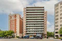 4840 Côte St-Luc Montreal - Photo 1 of 1