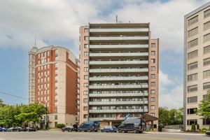 featured image of 4840 4840 Côte St-Luc Montreal