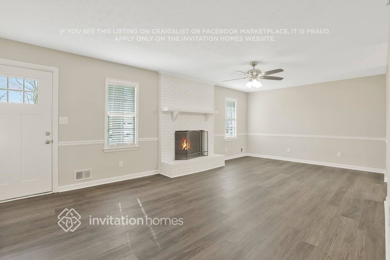 656 Almand Branch Rd Se - Photo 4 of 26