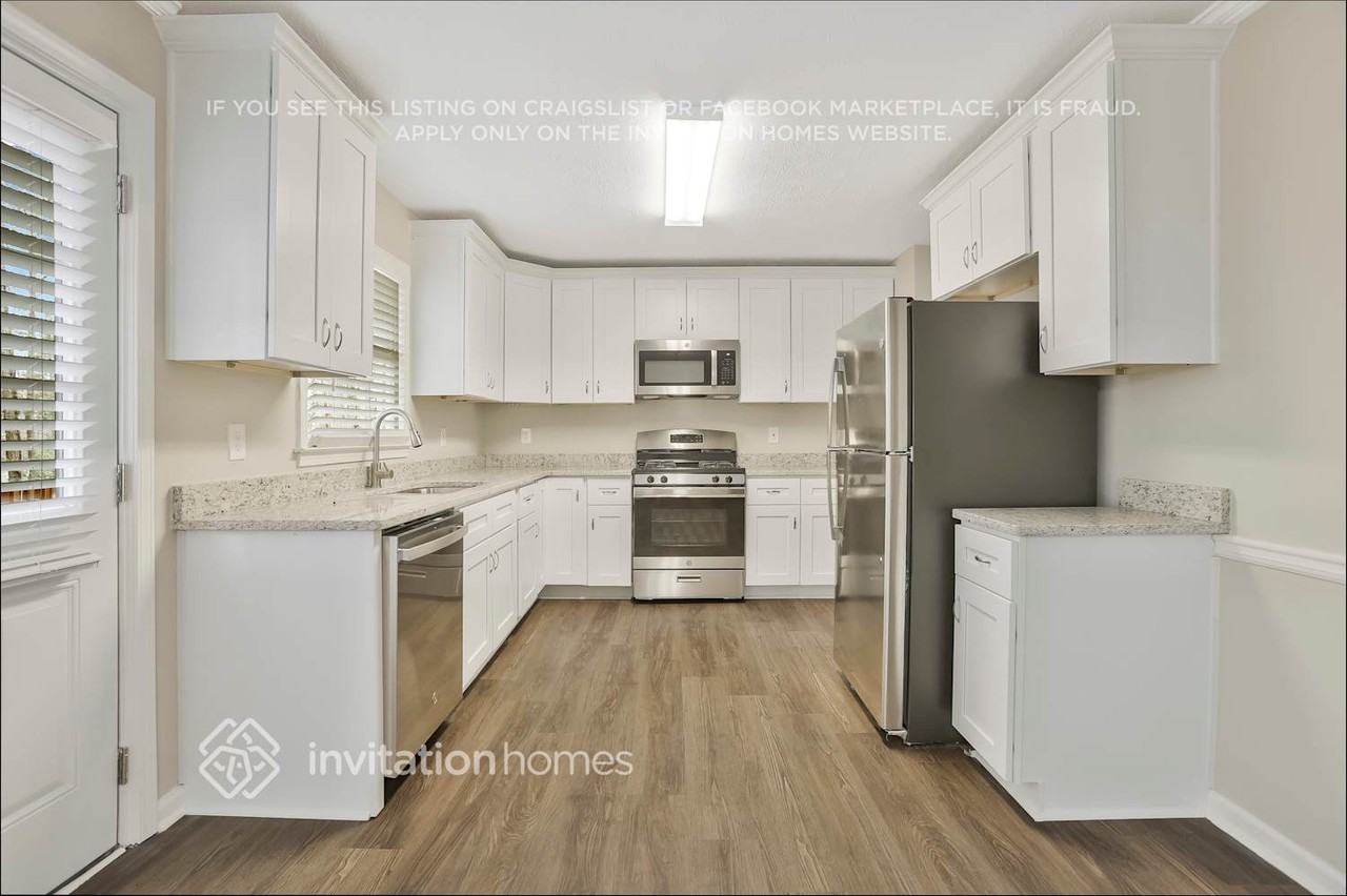 656 Almand Branch Rd Se - Photo 7 of 26