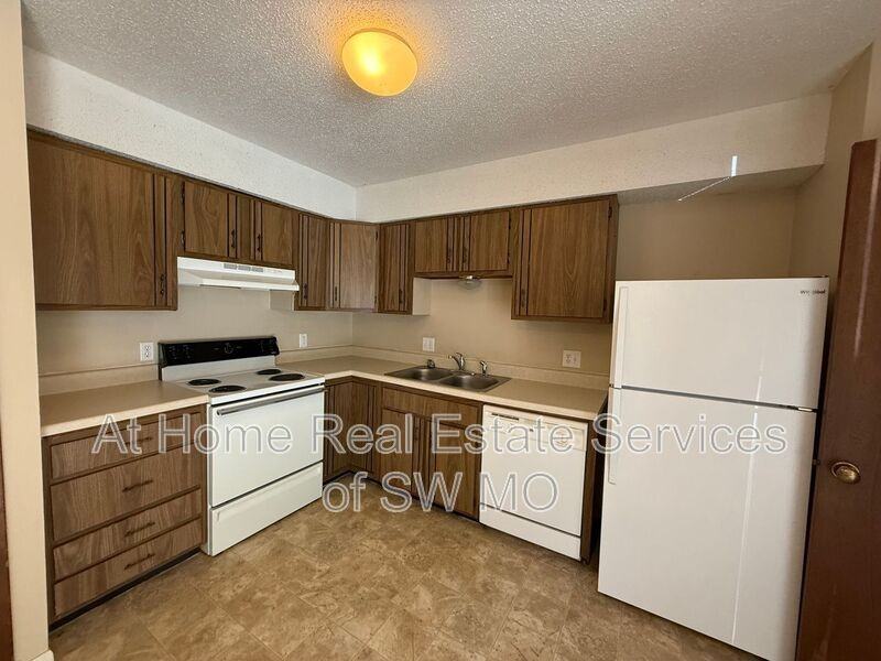 135 3714A S Farm Road - Photo 3 of 7