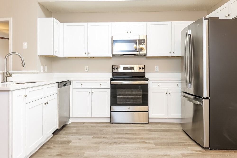 1008 Tom Hailey Blvd - Photo 5 of 16