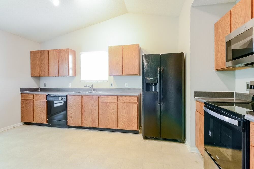 2989 Hearthside Dr - Photo 7 of 16