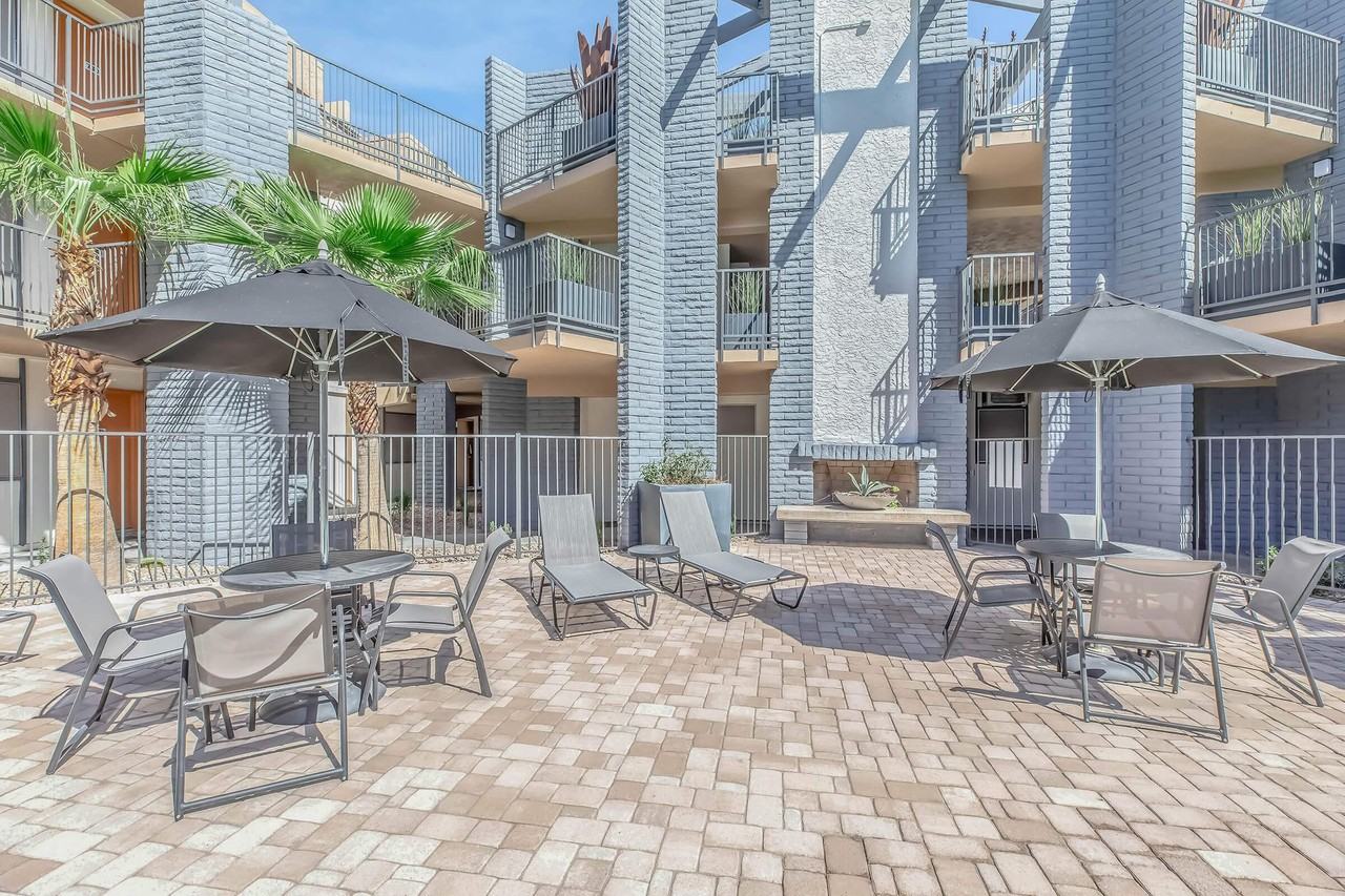 The Loreto Apartments - Photo 6 of 30