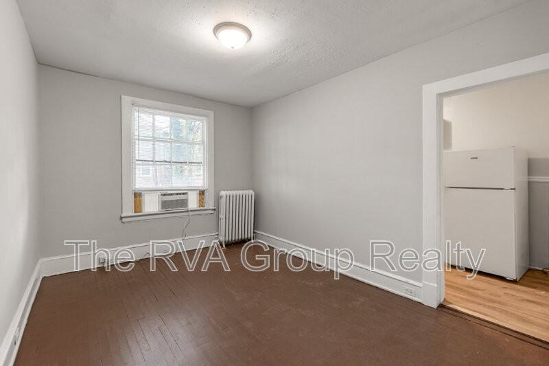 2611 Grayland Ave - Photo 5 of 41