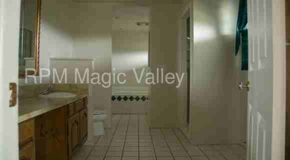 213 W Rd - Photo 2 of 8