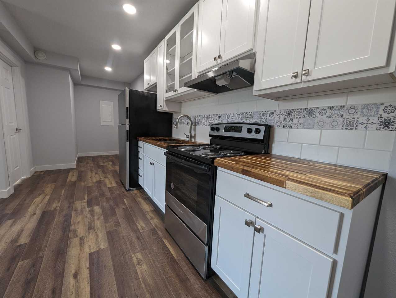 Mid North Flats at Jefferson - Photo 3 of 26