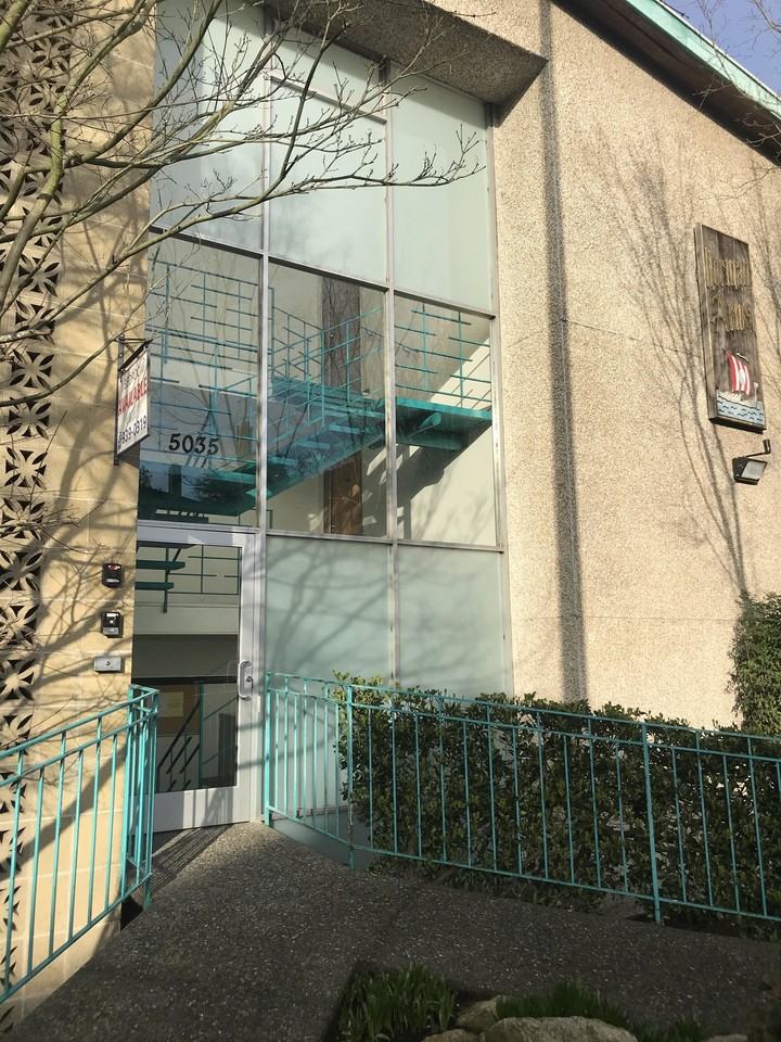Norman Arms Apartments - Photo 3 of 36