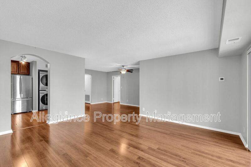 5904 Mount Eagle Dr #917 - Photo 3 of 43