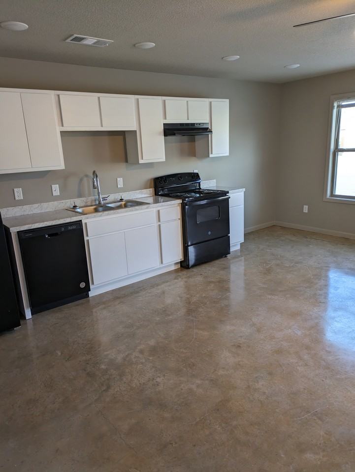 Creekwood I - Photo 2 of 2