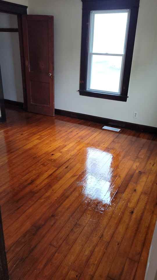 87-89 Cross Street - Photo 2 of 7