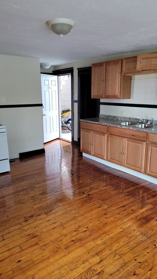 87-89 Cross Street - Photo 3 of 7