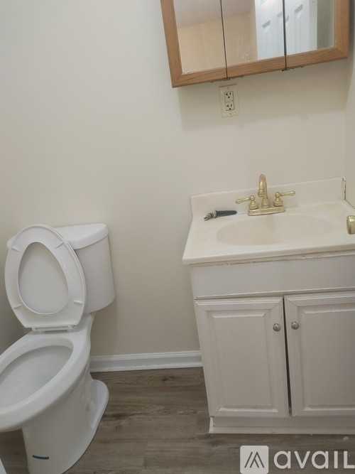 462 Bussey Ave - Photo 7 of 23