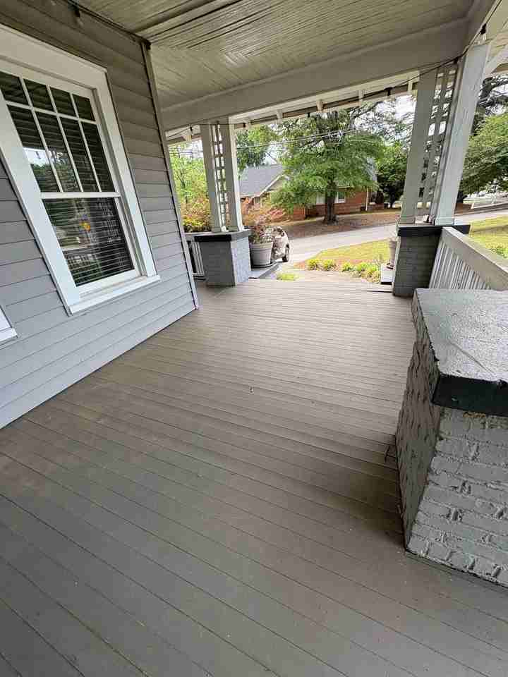 1602 E North St - Photo 2 of 11