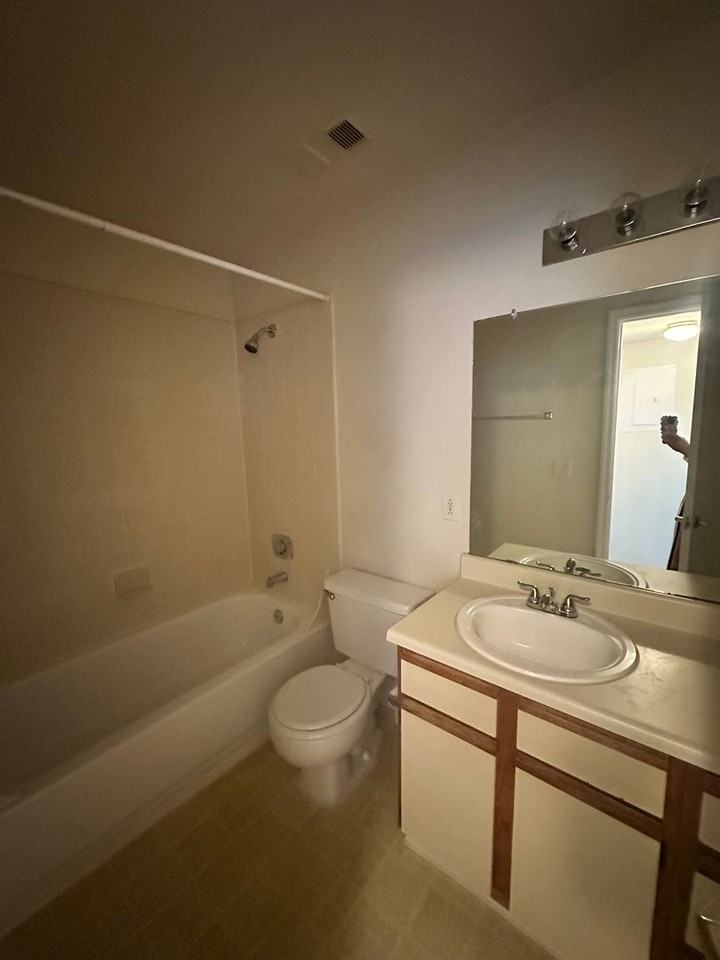 1049 S Hiawassee Rd #3423 - Photo 7 of 16