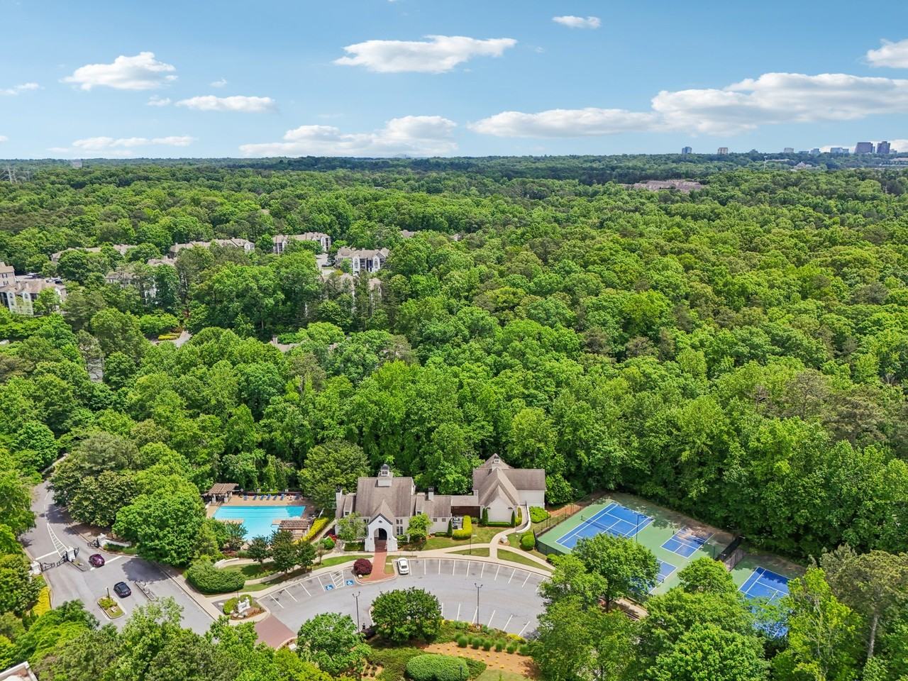 Wesley St. James Apartments at Sandy Springs - Photo 6 of 51