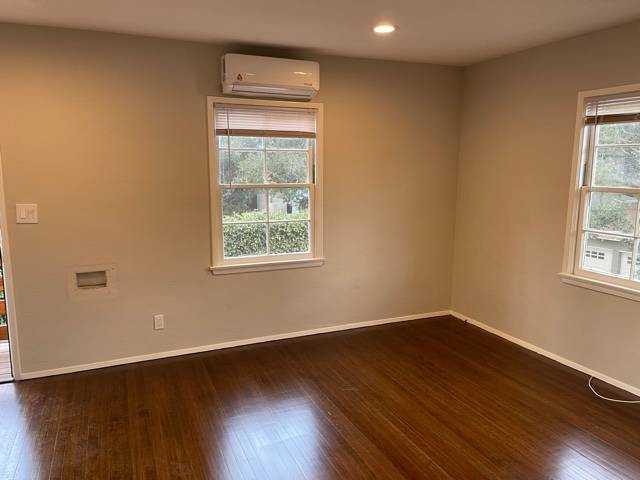 1118 1/2 Donaldo Ct - Photo 3 of 18