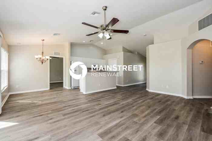 2405 Nw Juanita Pl - Photo 3 of 16