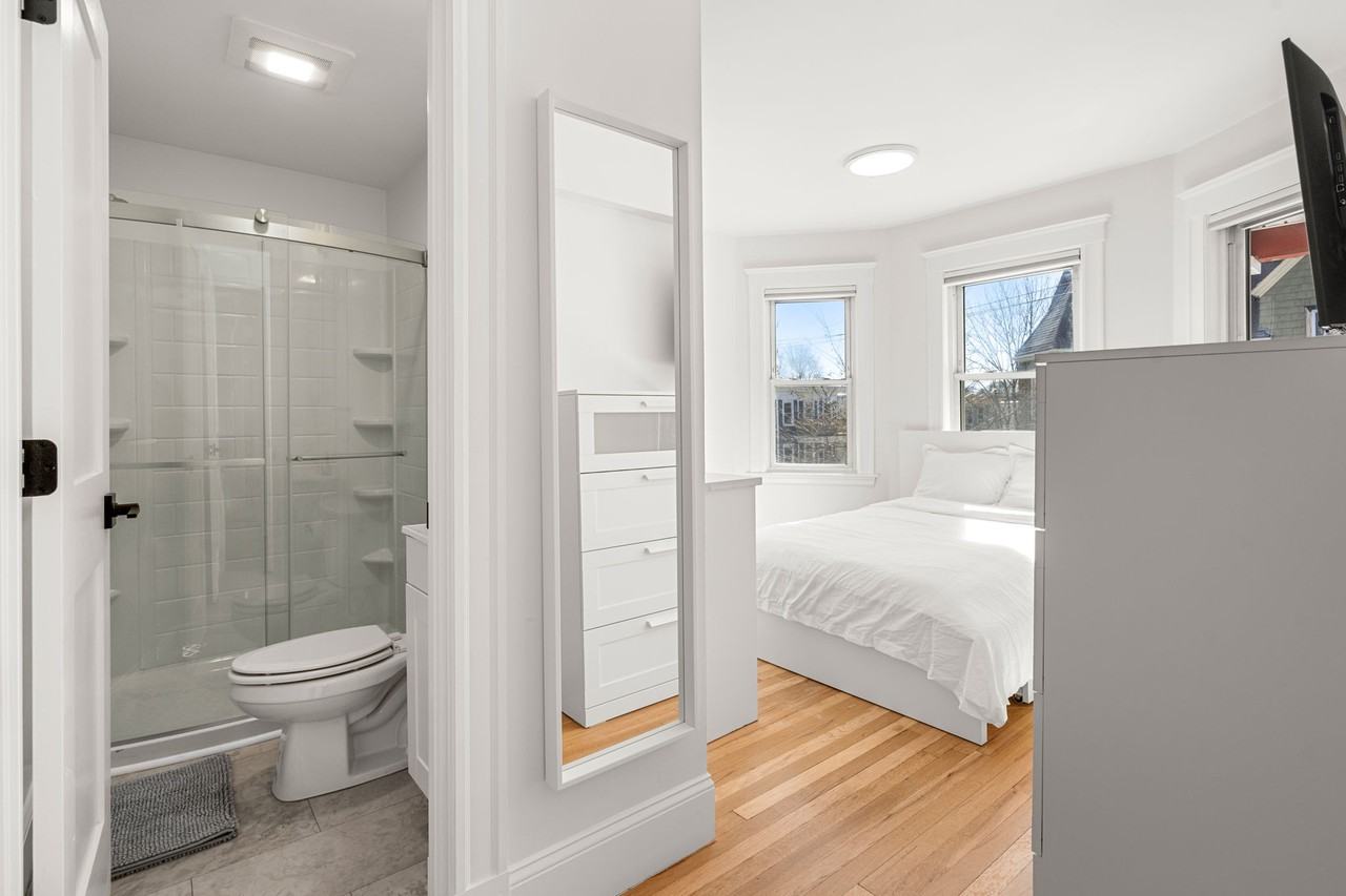 19 Downer Ave #1 - Photo 4 of 11