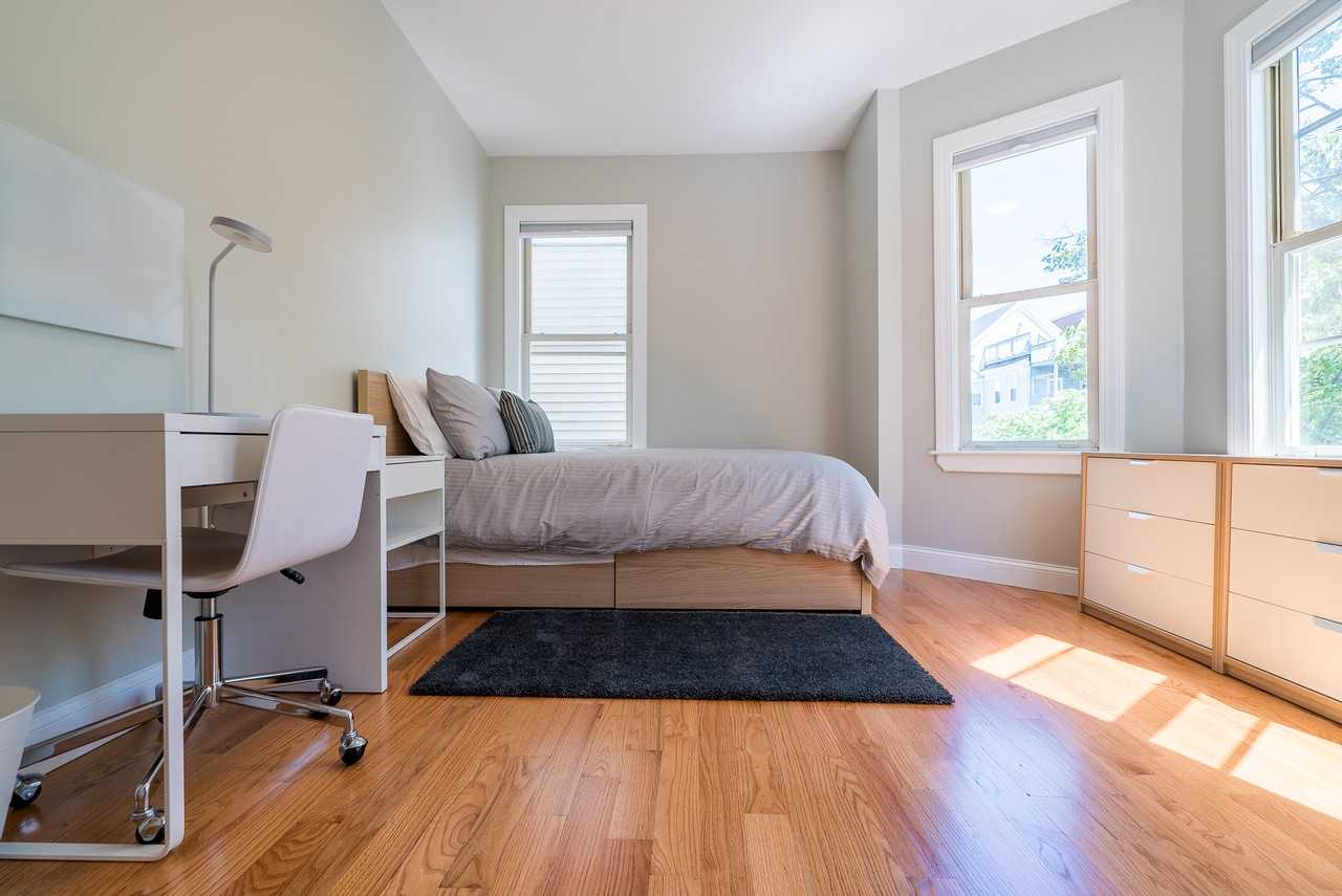 728 E 2nd St #2 - Photo 2 of 19