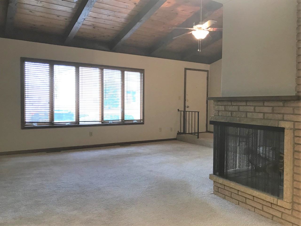 408 Holly Ln #8 - Photo 3 of 29