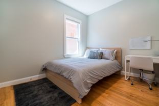 728 E 2nd St #3 - Photo 1 of 1