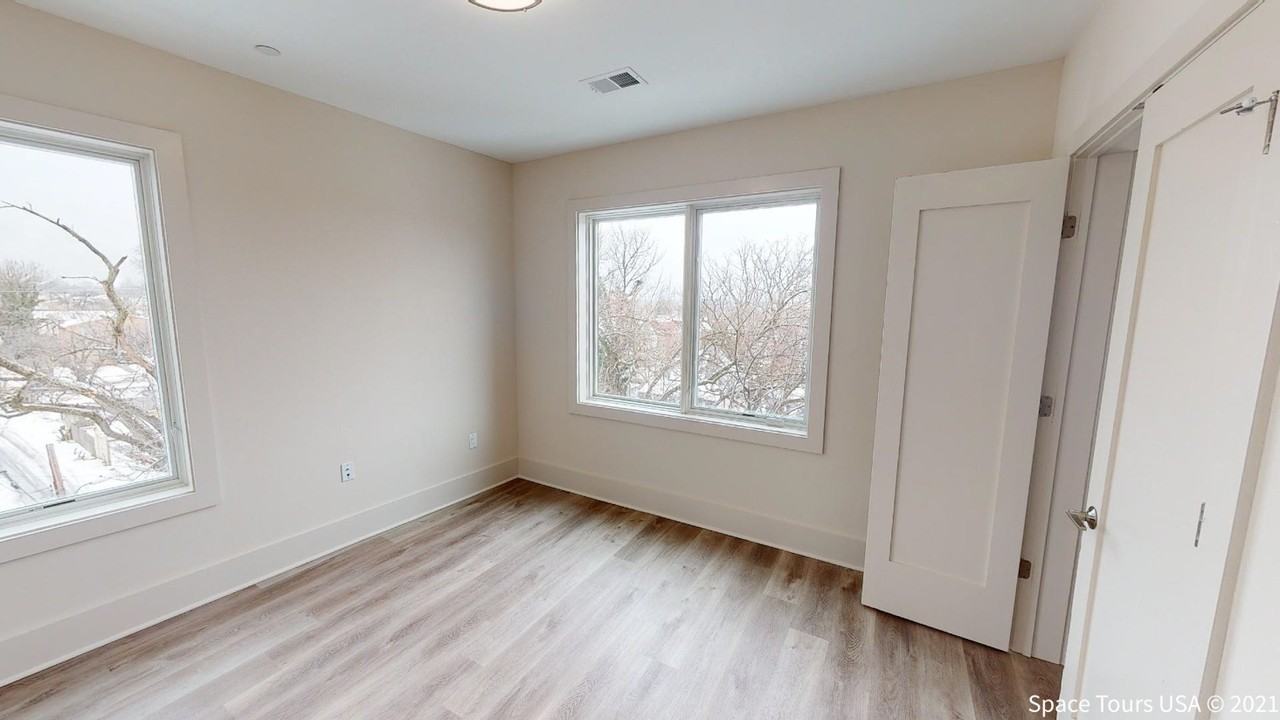 917 Sheridan St Nw #402 - Photo 6 of 13