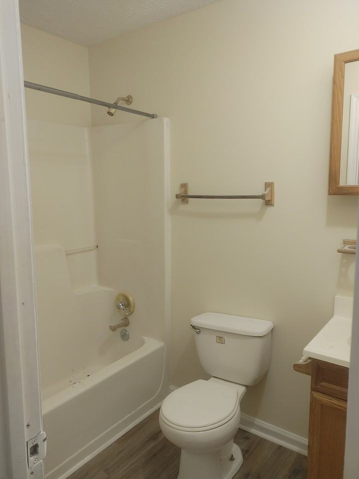 462 Bussey Ave #A - Photo 3 of 12